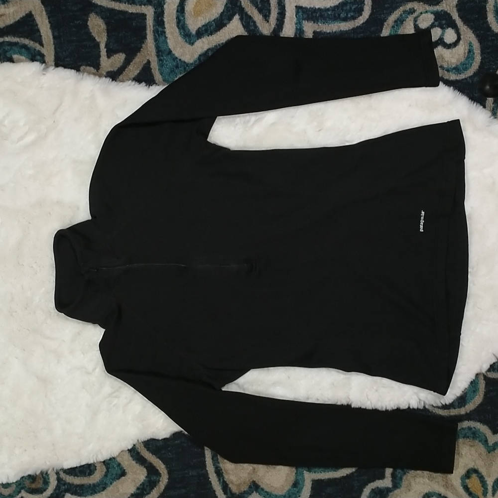 Patagonia black capiline baselayer long sleeve 1/2 zip top XS